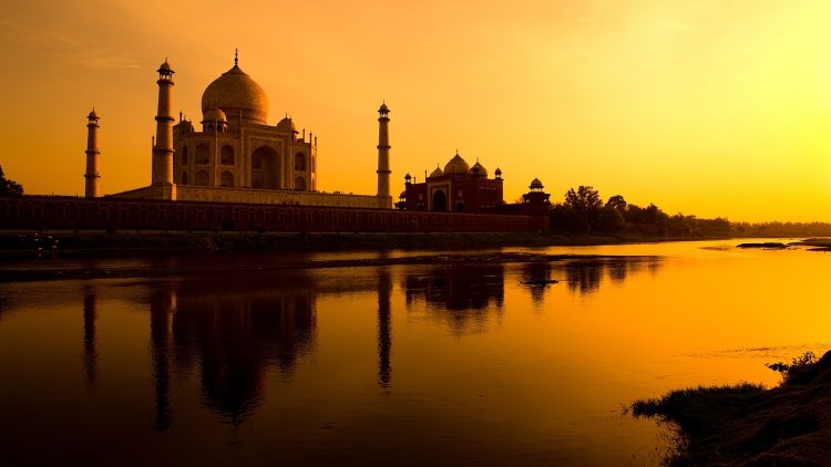 ALL FOR THE SAKE OF LOVE: TAJ MAHAL: AN EPITOME OF LOVE